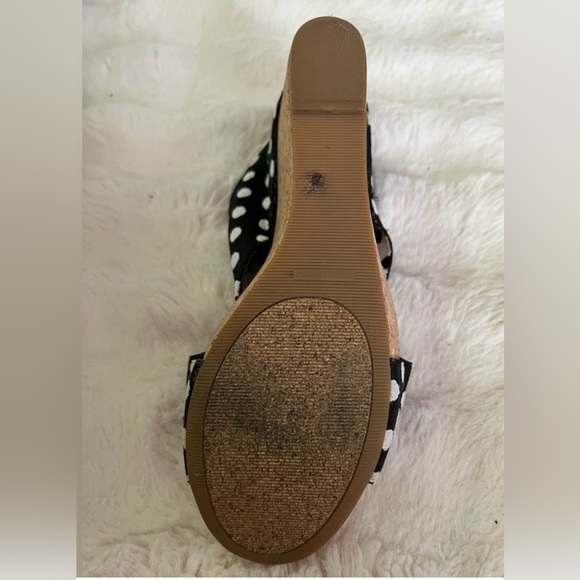 Lucky Brand Black white Polka dots studded women’s sandal wedges. Cork sole. 9.5 - Picture 9 of 12